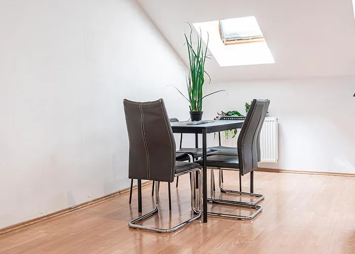 Cozy 1Br Apt Comfortable Design/@ Schoenbrunn