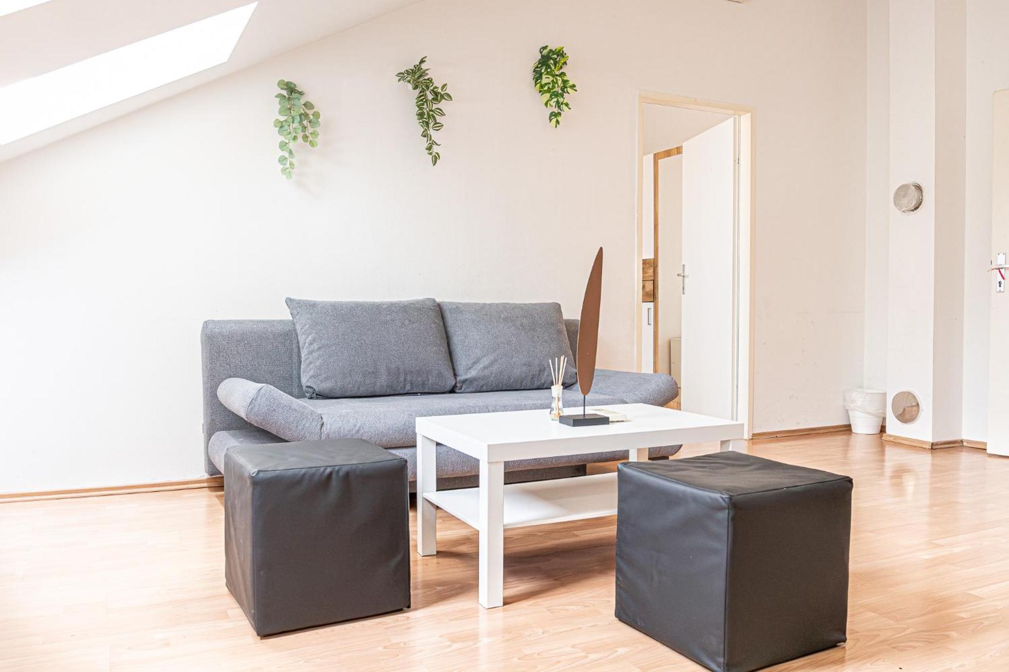 Cozy 1br Comfortable Design/@ Schoenbrunn Apartment *